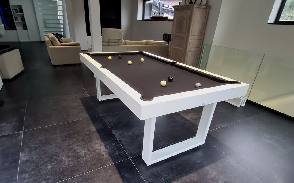 moderner weißer Billardtisch Iron Toulet